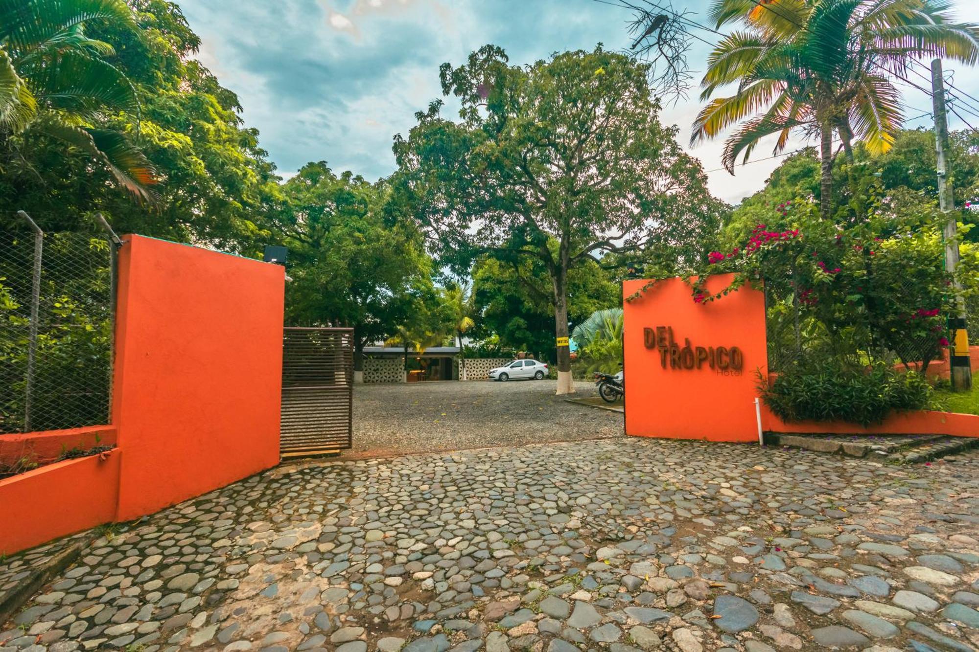 Del Tropico Hotel Sopetran Kültér fotó